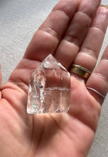 Load image into Gallery viewer, Clear Quartz AAA Mini Tower