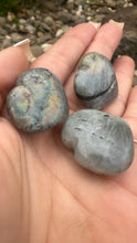 Load image into Gallery viewer, Labradorite Hearts