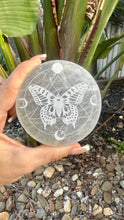 Load image into Gallery viewer, Selenite Butterfly Disc