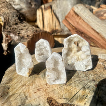 Load image into Gallery viewer, Clear Quartz Geode Towers