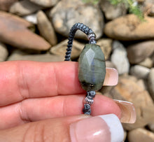Load image into Gallery viewer, Labradorite String Bracelet