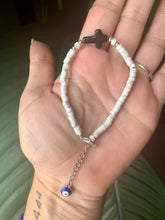 Load image into Gallery viewer, Howlite Heishi Bead Bracelet