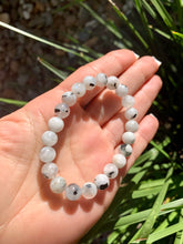 Load image into Gallery viewer, Rainbow Moonstone