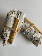 Load image into Gallery viewer, Large Essentials Pack