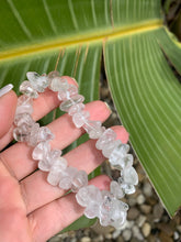 Load image into Gallery viewer, Clear Quartz Tumble Bracelet