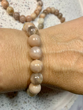 Load image into Gallery viewer, Peach Moonstone Bracelet