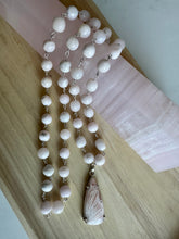 Load image into Gallery viewer, Pink Mangano Wire Necklace with Scolecite Pendant.
