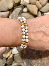 Load image into Gallery viewer, Lotus seed With Sandalwood Bead Bracelet.