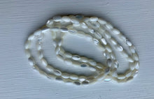 Load image into Gallery viewer, Trochus Shell Rice Bead Bracelet.