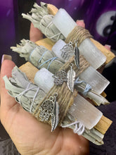 Load image into Gallery viewer, Cleansing Pack With Protection Charms.