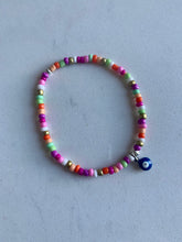 Load image into Gallery viewer, Beautiful Seed Bead Bracelets with Evil Eye Charm.
