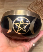 Load image into Gallery viewer, Singing Bowl (triple Moon Goddess with Pentagram.
