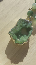 Load and play video in Gallery viewer, Green Geode Wire Necklace
