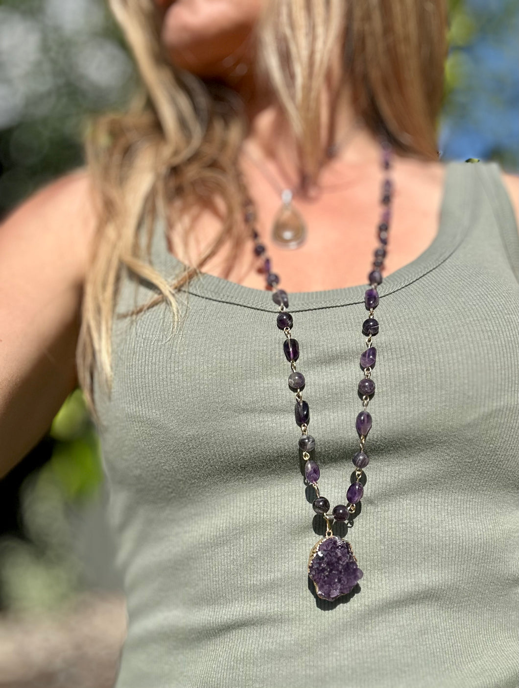 Amethyst Wire Necklace with Amethyst  Druzy Pendant .