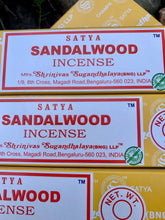 Load image into Gallery viewer, Satya Sandalwood Incense Sticks
